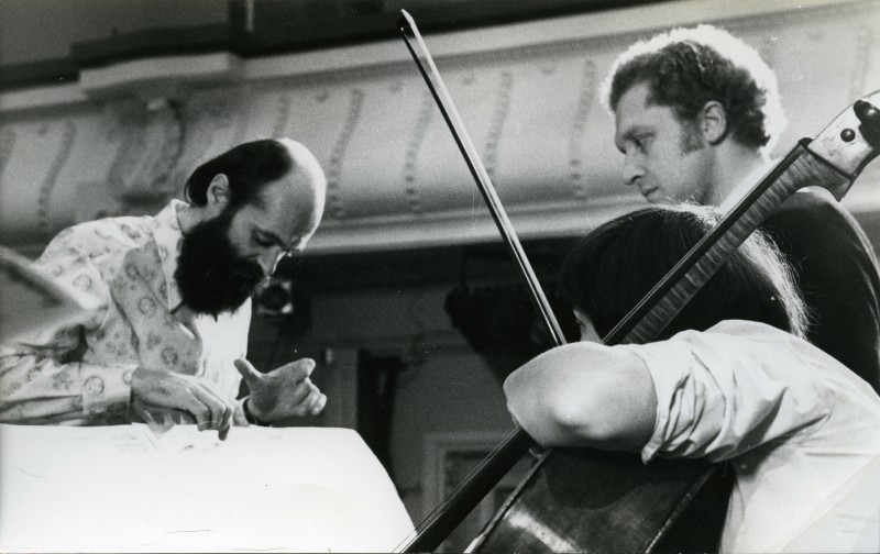 Mozart-Adagio (1992) for violin, violoncello and piano